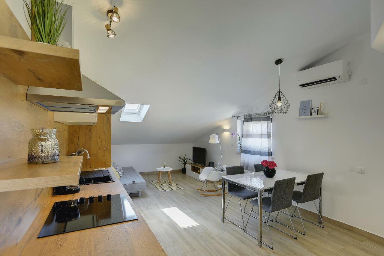 Apartment Niko Pola Esterno foto
