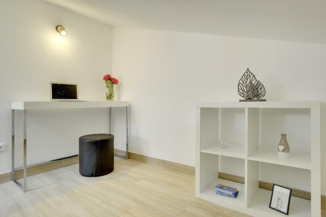 Apartment Niko Pola Esterno foto