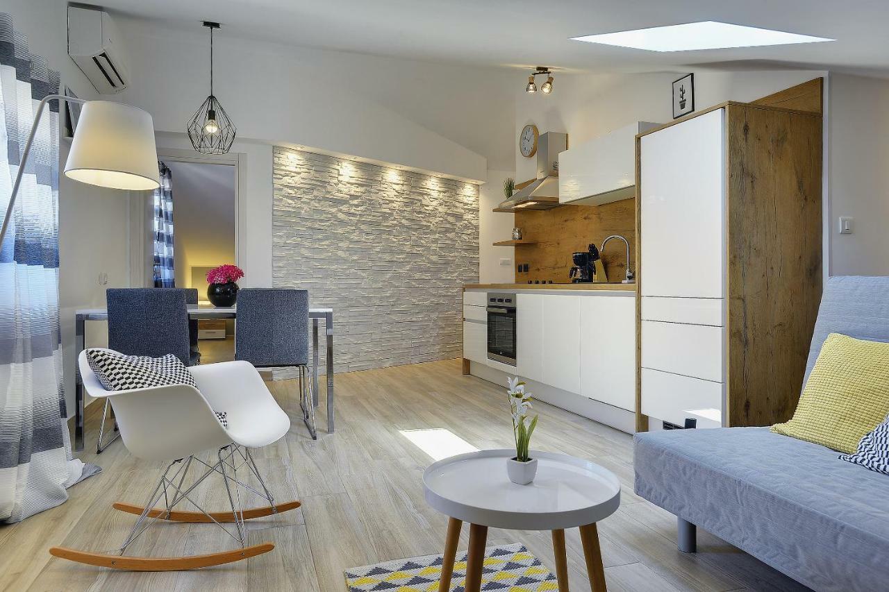 Apartment Niko Pola Esterno foto
